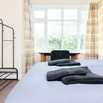 Osborne Road Guest House Room 1